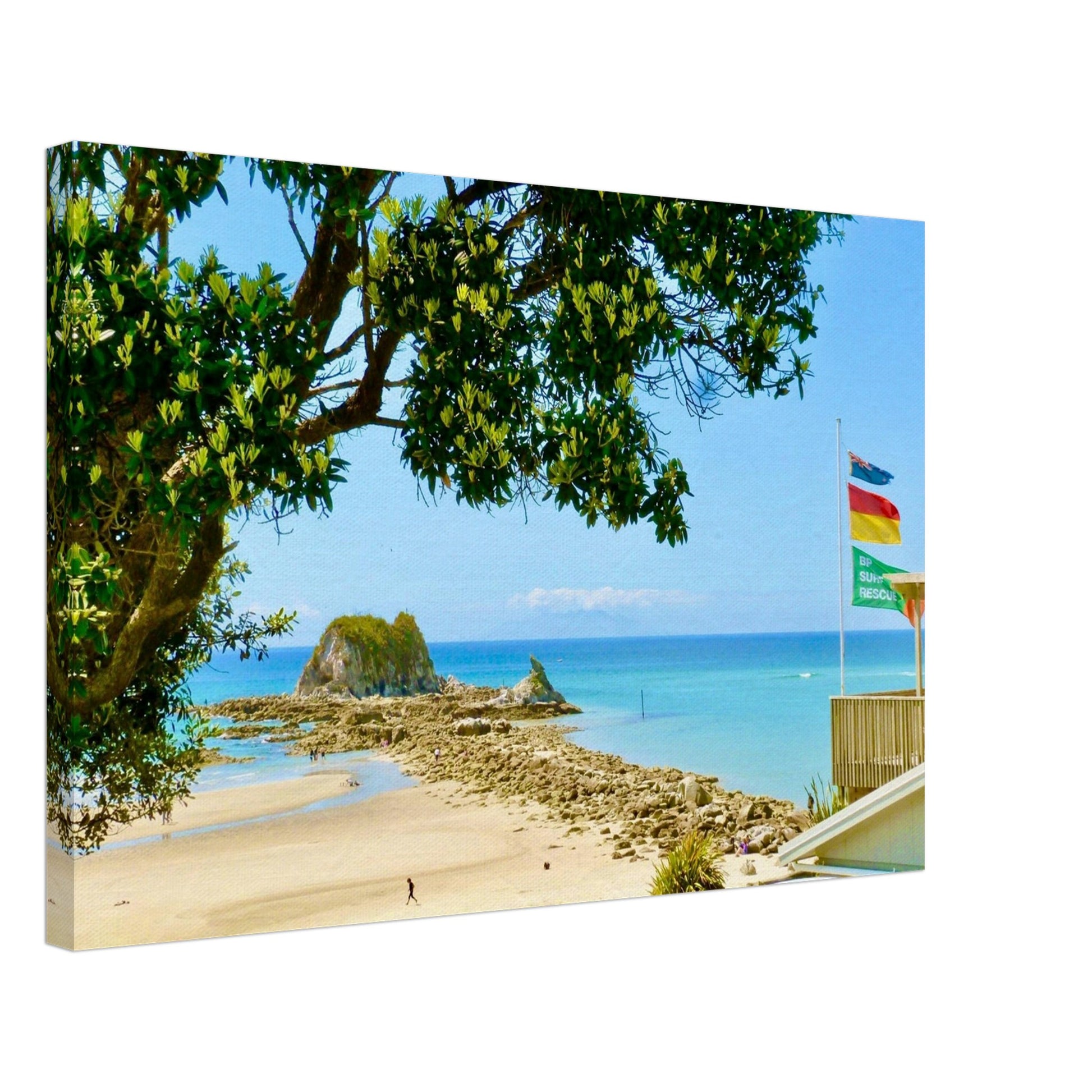 mangawhai heads surf beach, mangawhai heads nz, surf beach nz, piwaka prints nz, piwaka prints, surf club flags, mangawhai heads surf club nz, northland nz, nz, new zealand, bp surf rescue, paradise nz,