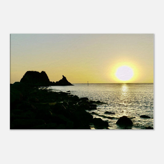 sunrise nz, mangawhai heads nz, mangawhai nz, sentinel rock nz, howling wolf nz, surf beach nz, mangwhai heads surf beach nz, the bar nz, piwaka prints nz, piwaka prints,